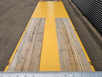 MAX trailer 100-N-2-8.60-U / 2 AXLE SEMI / HYDR RAMPEN / NEW!